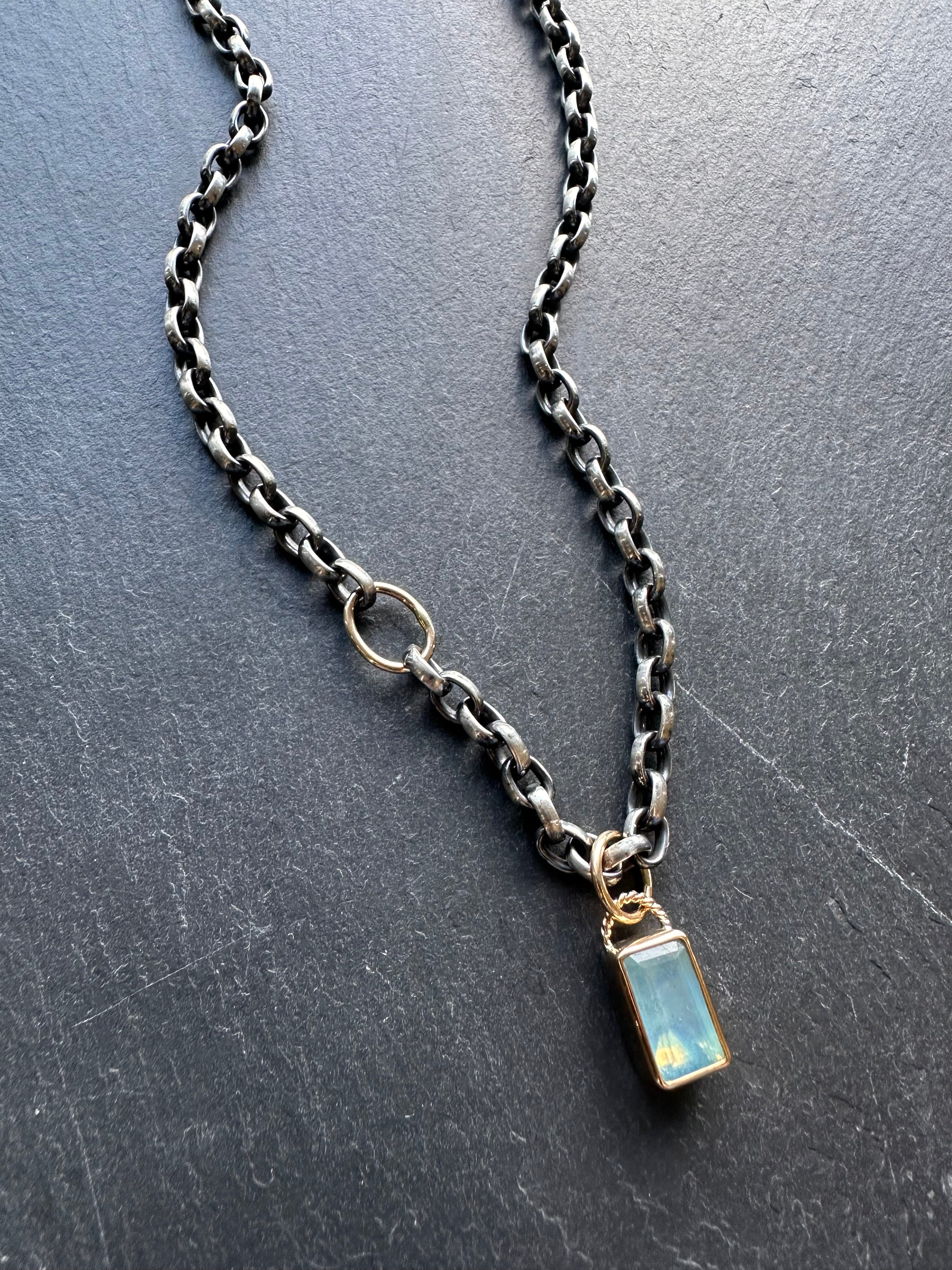 CHUNKY OVAL ROLO NECKLACE