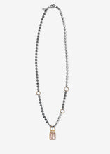 Load image into Gallery viewer, Circle Link Necklace with Three 14K Gold Links